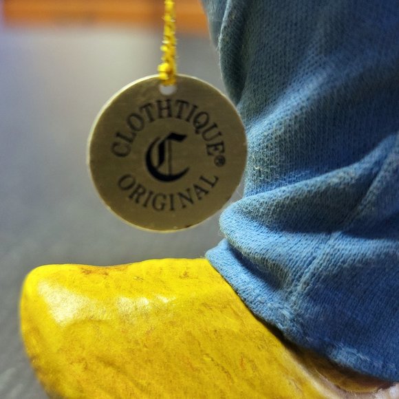 Clothtique Bunny Pair by Possible Dreams Ltd - Picture 5 of 13